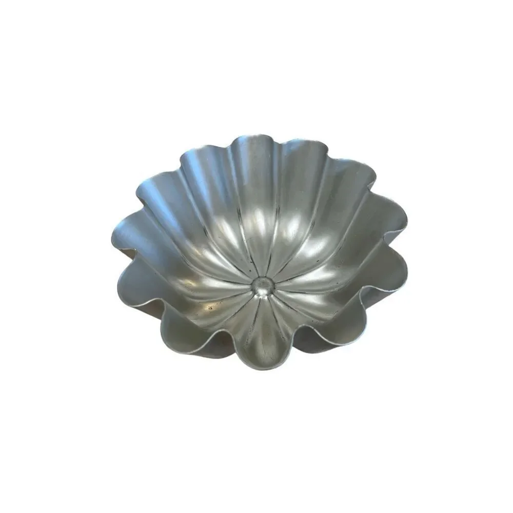 Vintage Mirro aluminum mold